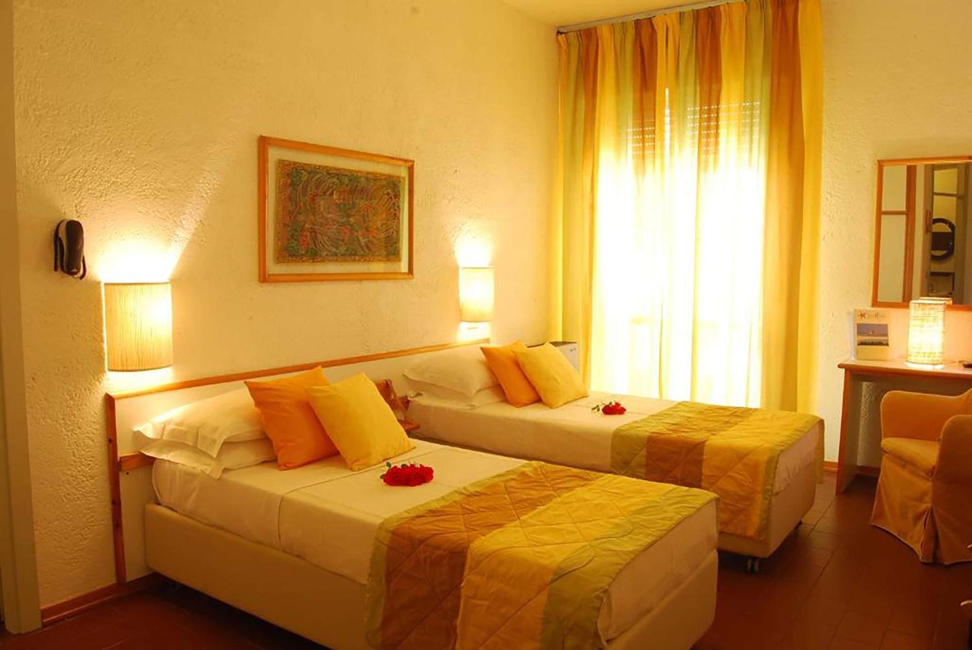 Hotel Bellevue Pesaro Esterno foto