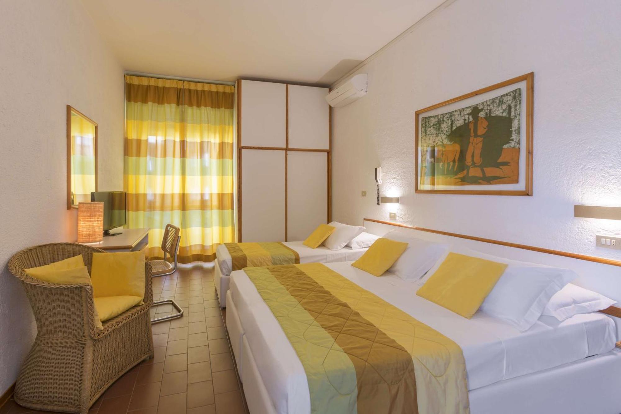 Hotel Bellevue Pesaro Esterno foto